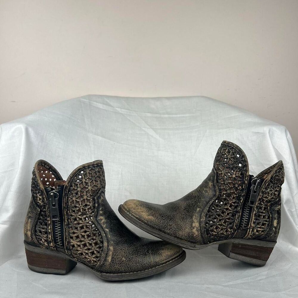 Circle G by Corral Ladies Bronze Cutout Shortie Boots Q5019 Size 7.5